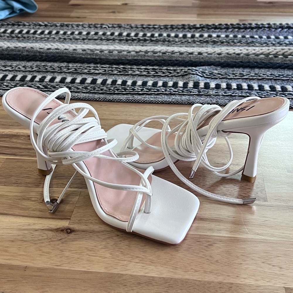 White heels size 6